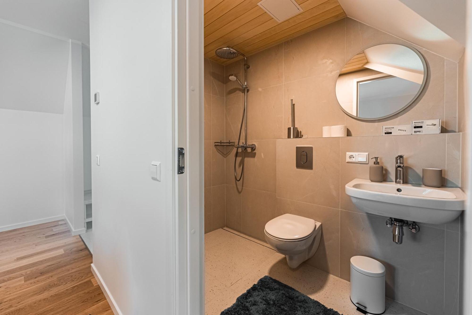 Komandandi Apartments Kuressaare Esterno foto